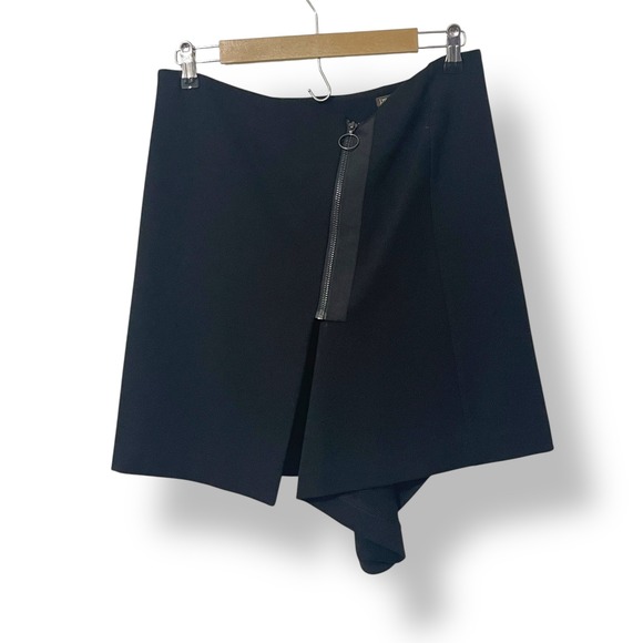 J. McLaughlin Pants - J.McLaughlin Goth Office Casual  Black Asymmetrical Zip Front‎ Skirt  Womens  8